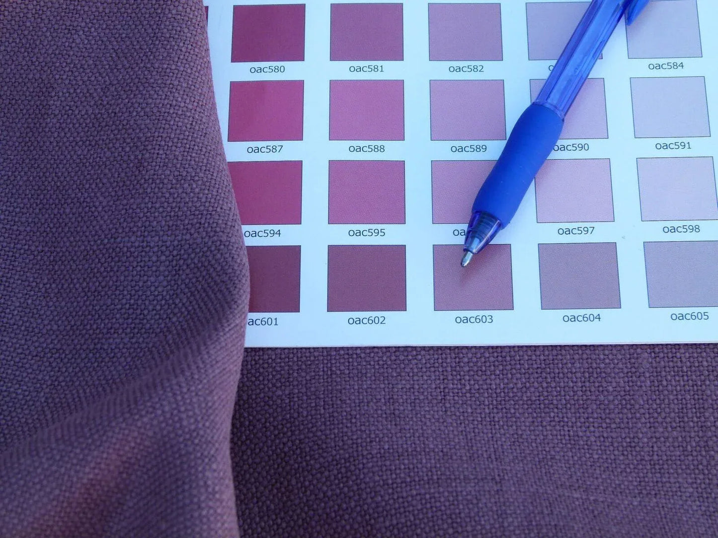 Scalamandre Isi Marrone Violace Brown Purple Eggplant 100% Linen MSRP USD 138/yd Old World Weavers