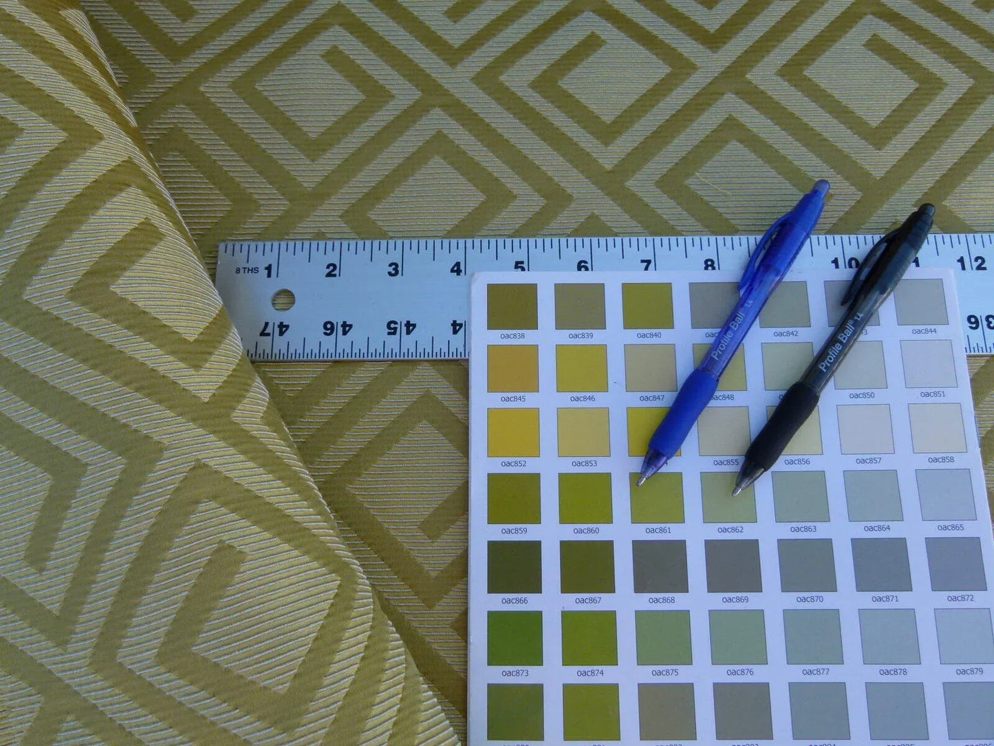 Scalamandre Eames Chartreuse Green Golden Silk Woven Diamond Chenille  Old World Weavers MSRP USD 280/Y