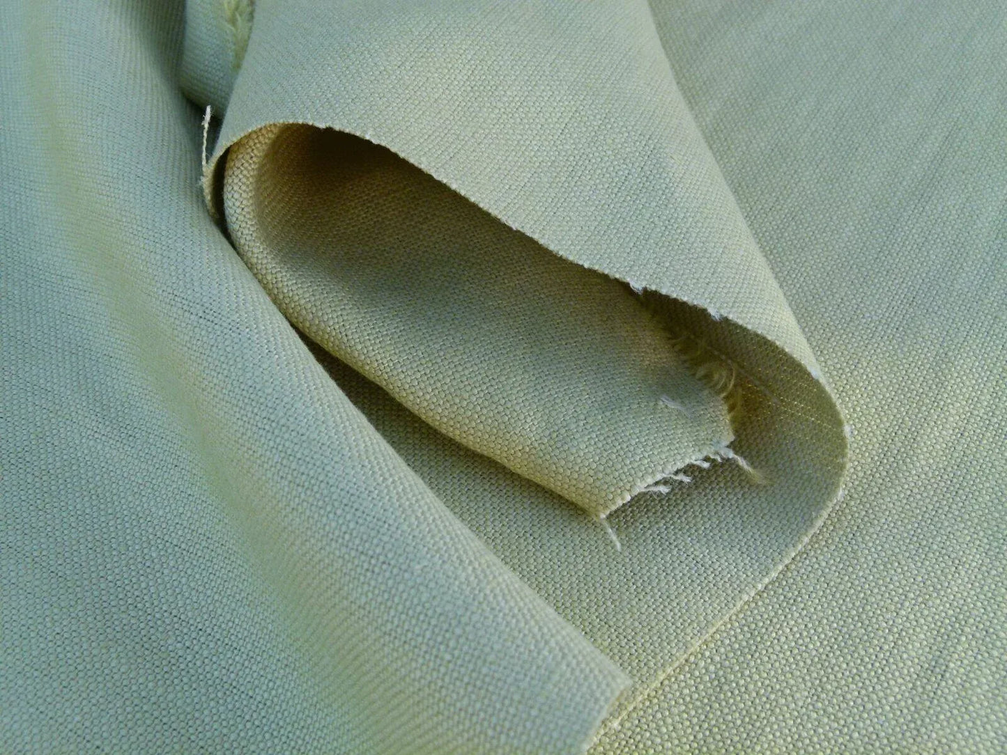 Scalamandre Isi Verdegiallo Chiaro Light Green 100% Linen MSRP USD 138/yd Old World Weavers