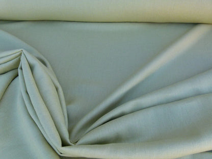 Scalamandre Isi Verdegiallo Chiaro Light Green 100% Linen MSRP USD 138/yd Old World Weavers