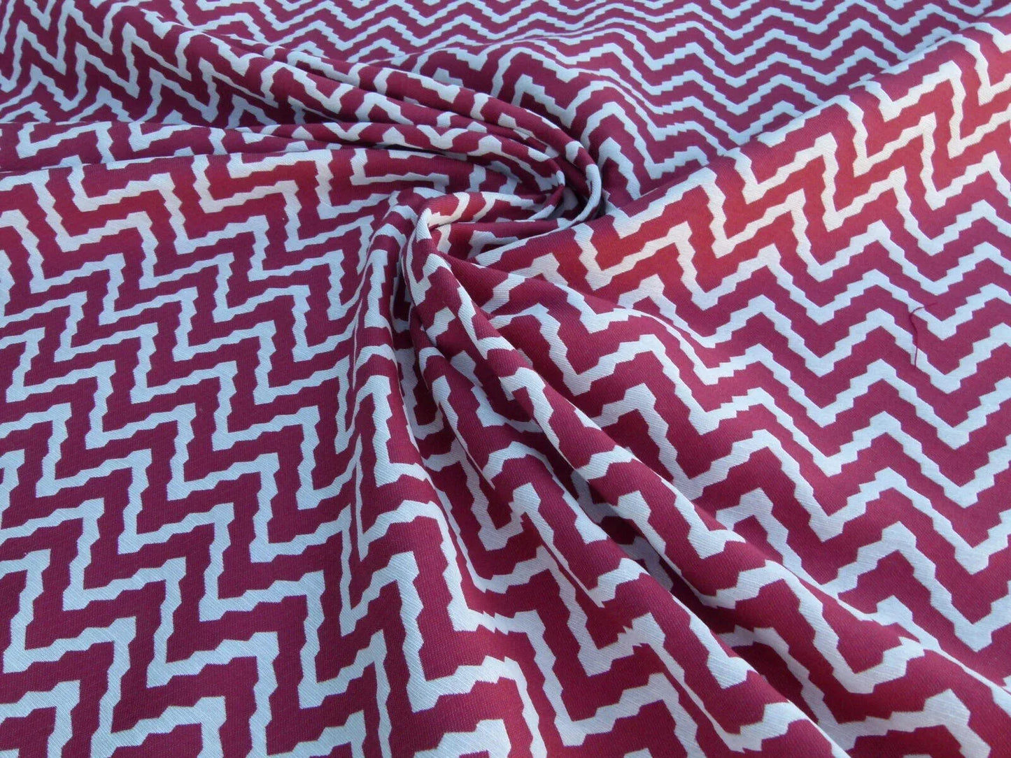 Scalamandre Chantico Chevron Lattice Red White Linen Cotton Woven  Old World Weavers Chevron MSRP USD 198/Y