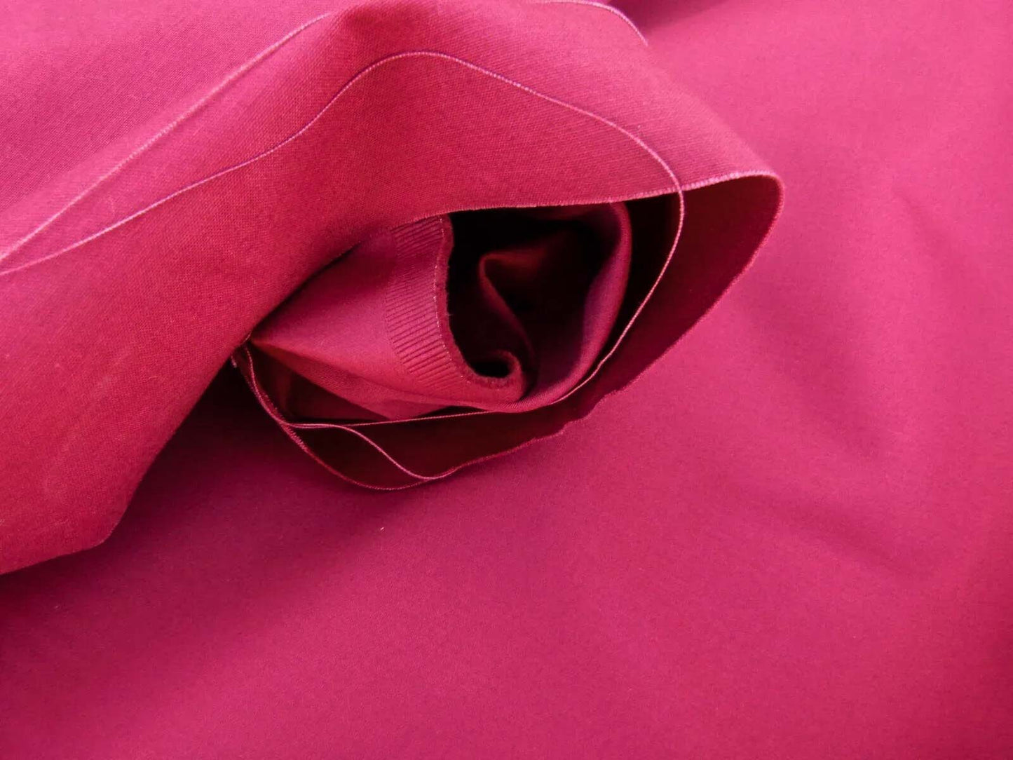 Scalamandre Old World Weavers Rasone Ciclamino Cyclamen Flower Rose Pink 100% Cotton Heavy MSRP USD 150/Y