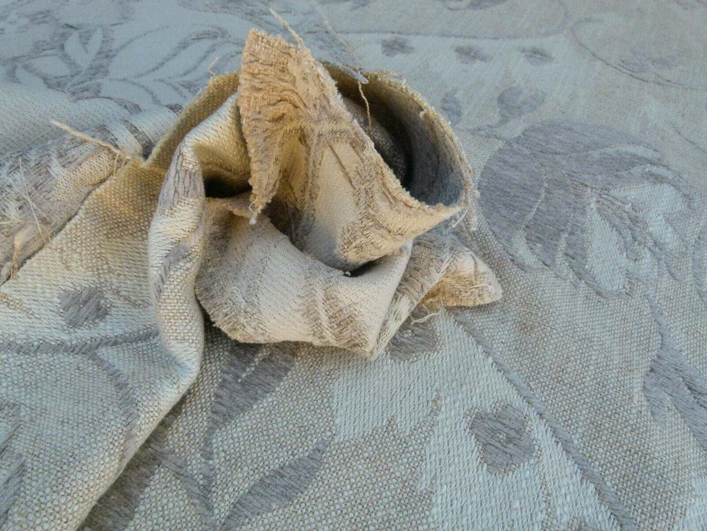 Scalamandre  Alden Froth Wavy Floral Stripe Heavy Chenille Old World Weavers MSRP USD 288/Y