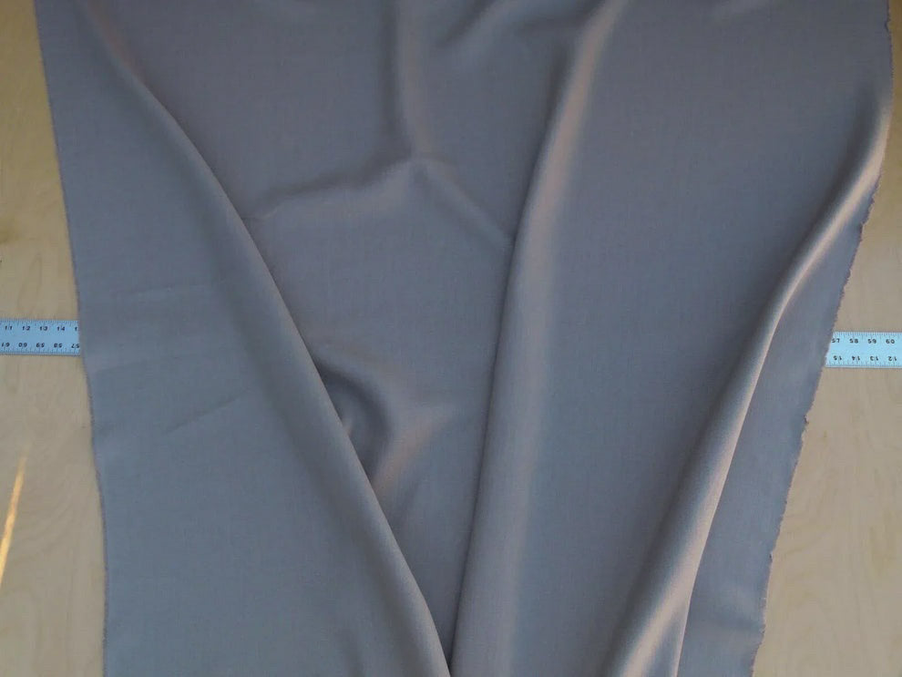 Scalamandre Old World Weavers Isi Tortora Grey Beige 100% Linen MSRP USD 138/yd - By the yard