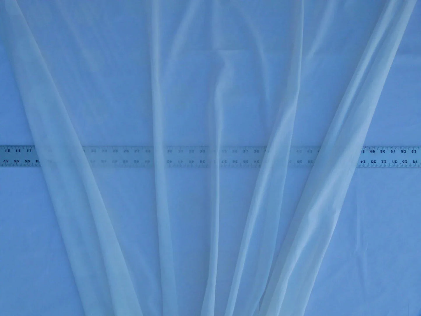 Bty Clarence House 100% Cotton Sheer With Polka Dots Blanc #1527