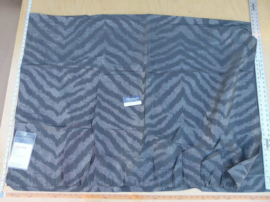 10 Ev1 2y Scalamandre Bengali Modern Nature Dark Grey Silk Linen Animal Skin Tiger Print