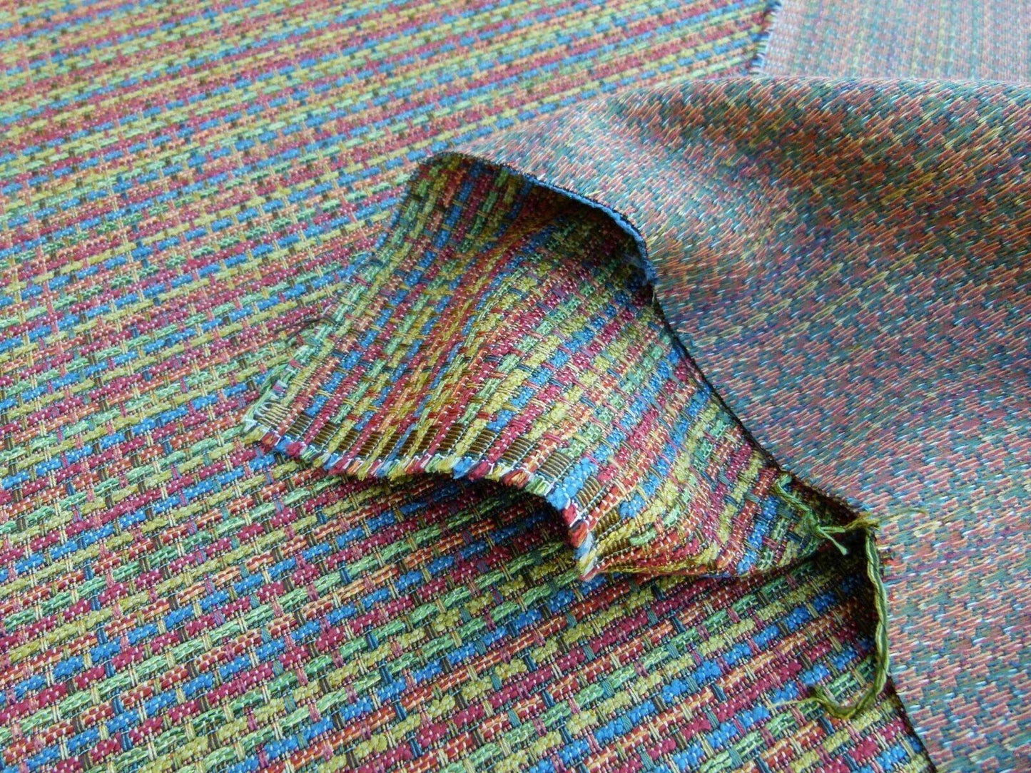 Scalamandre Cashiers Red Blue Pink Green Mini Texture Rayon Cotton Tweed Thick! Old World Weavers MSRP USD 136/Y