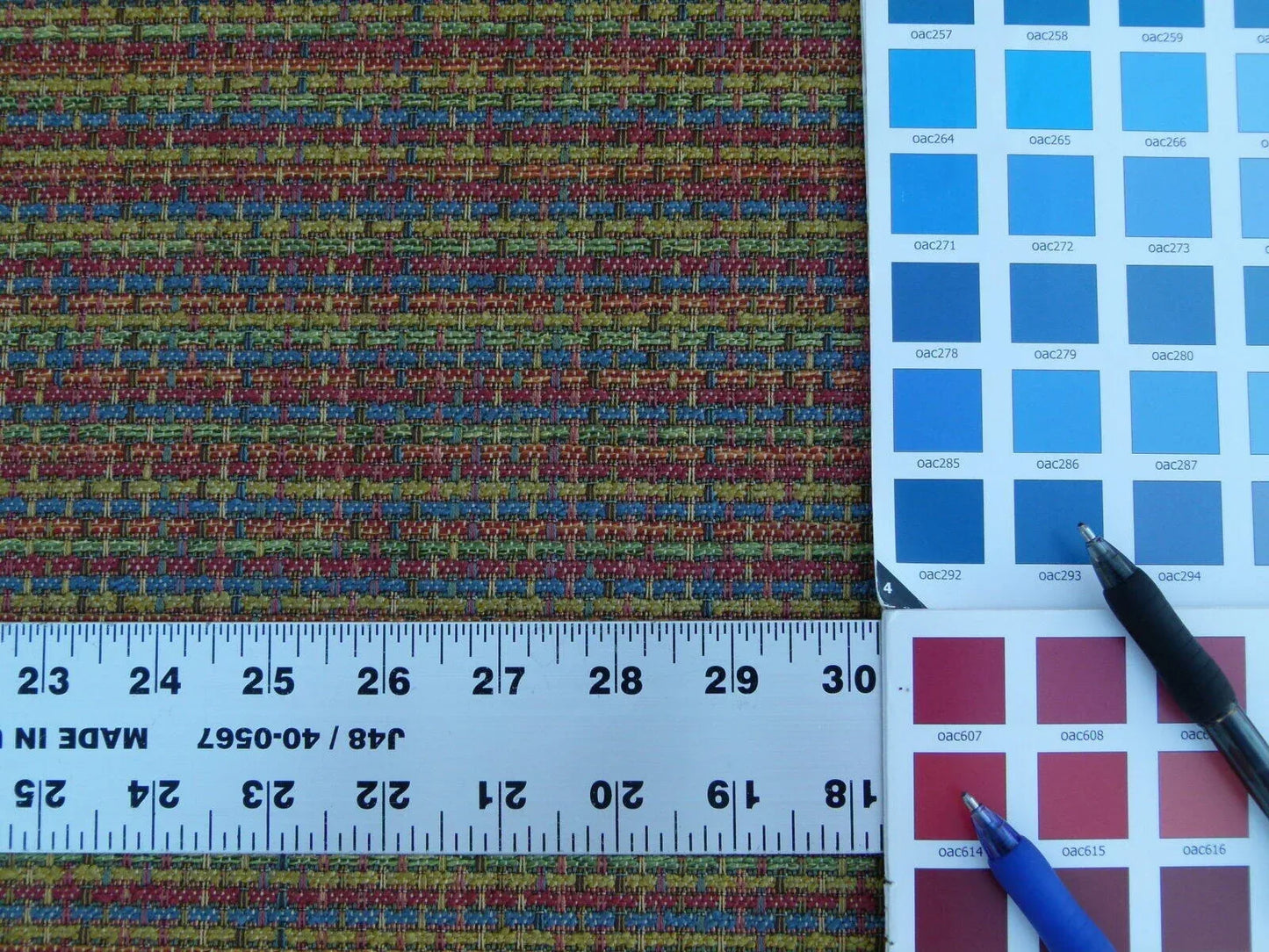 Scalamandre Cashiers Red Blue Pink Green Mini Texture Rayon Cotton Tweed Thick! Old World Weavers MSRP USD 136/Y