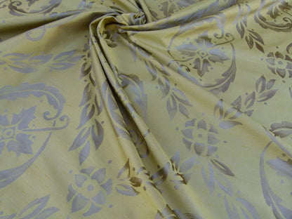 Scalamandre Navonna Midas Neoclassical Silk Lampas Medallion Crest MSRP USD 444/yard Old World Weavers