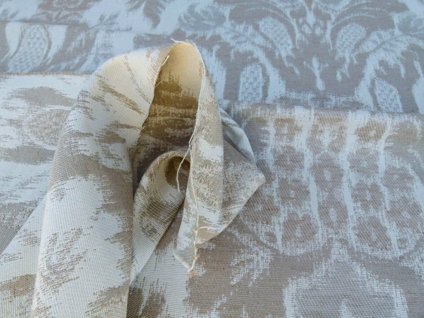 Scalamandre Renaissance Hardy Damask Beiges On Crème White Cotton Viscose French Court MSRP USD 218/Y