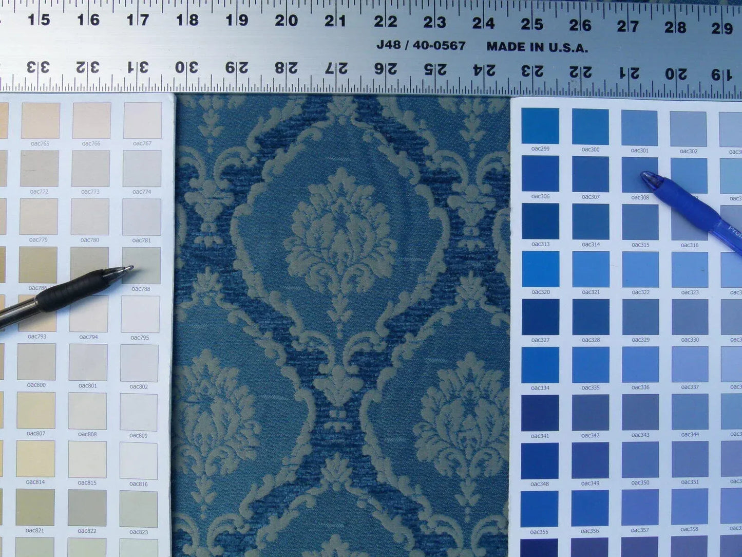 Scalamandre Ecussons Blue Classic Medallion Renaissance Artichoke Damask Woven Heavy MSRP USD 480/Y