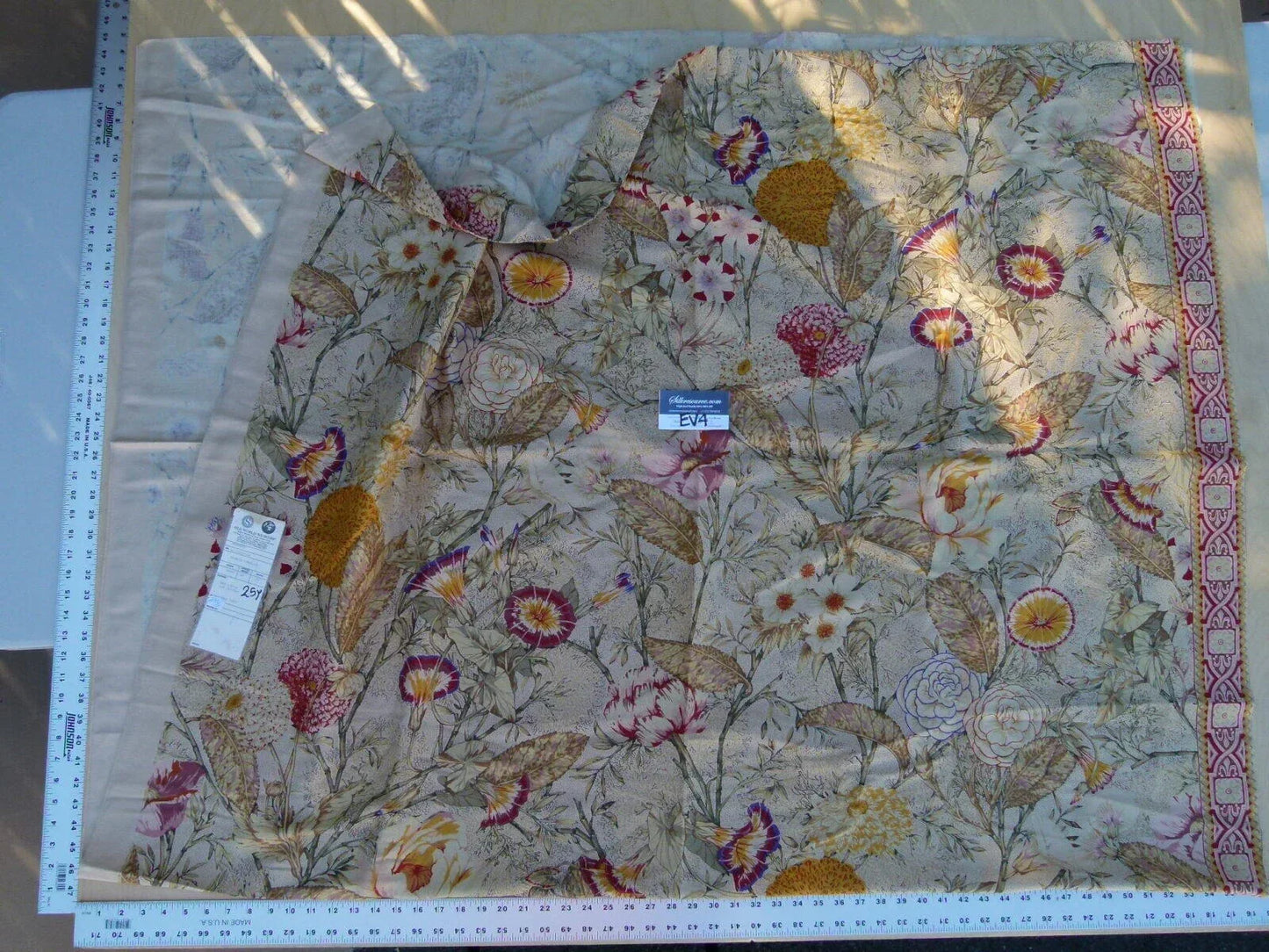 17 Ev4 Scalamandre 2.5y Sabbia Corallo Wild Flower Pink Orange Beige