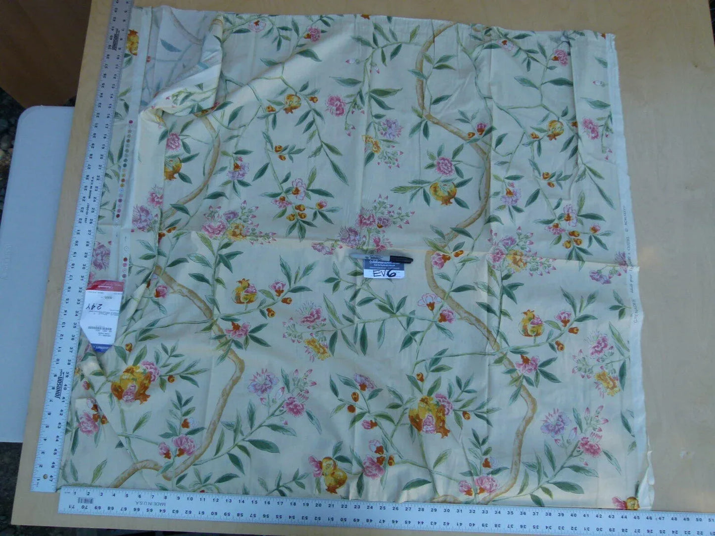 10 Ev6 2.4y Scalamandre Showroom Length Grenade Le Fond Creme Cotton Pomegranate Floral Print France MSRP USD 335/Y