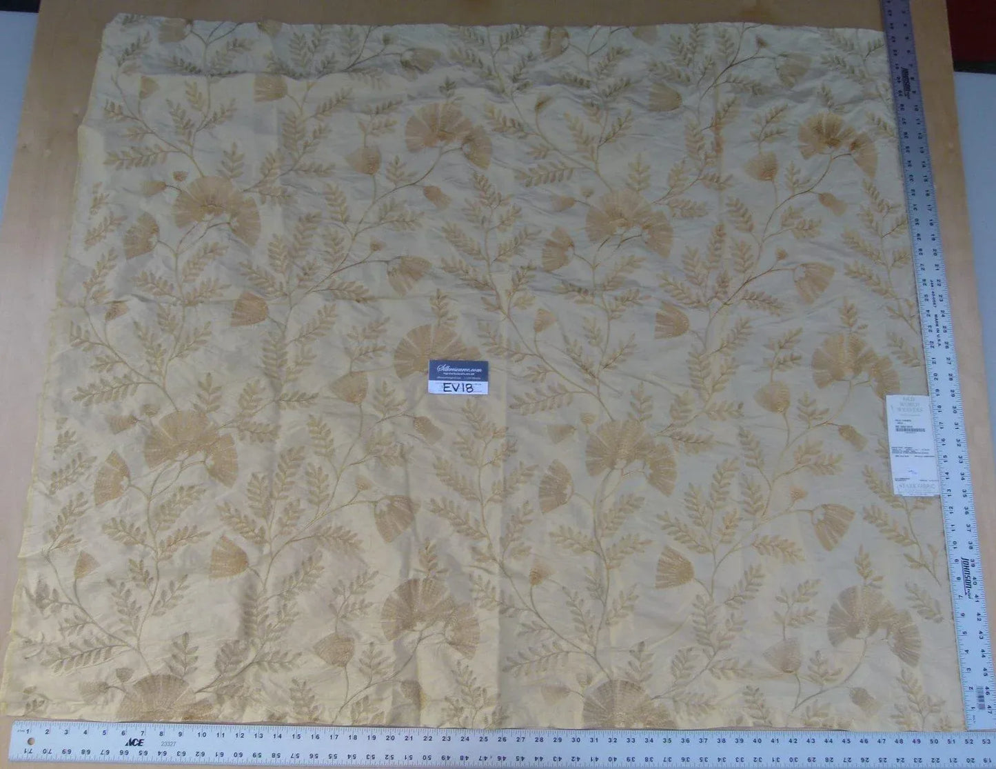 5 Ev18 Scalamandre 1.2y Villa Taranto Gold Floral Silk Metallic Embroidery