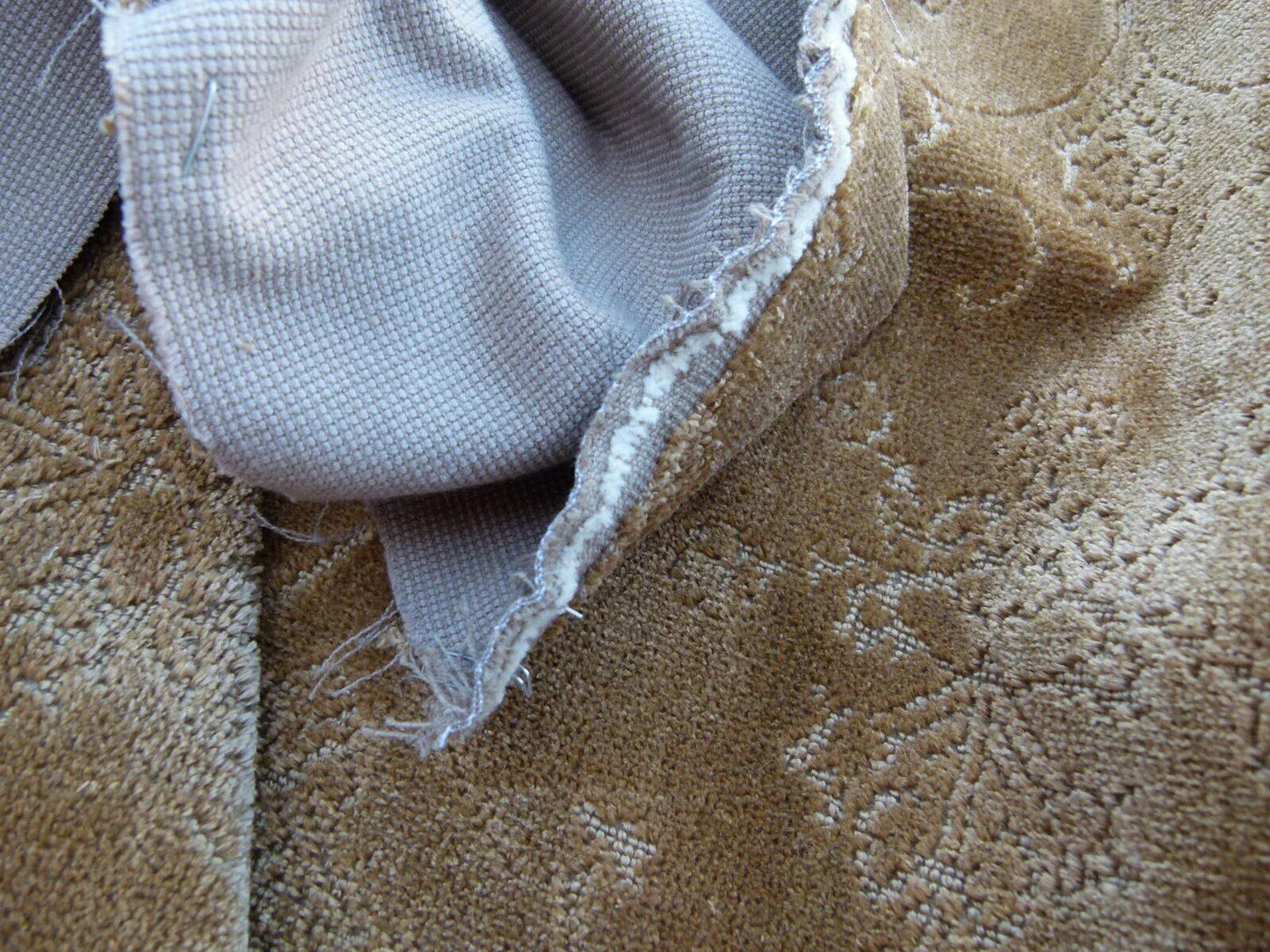 Scalamandre Pennsbury Caramel Warm Brown Beige Cut Linen Velvet Renaissance MSRP USD 504/Y