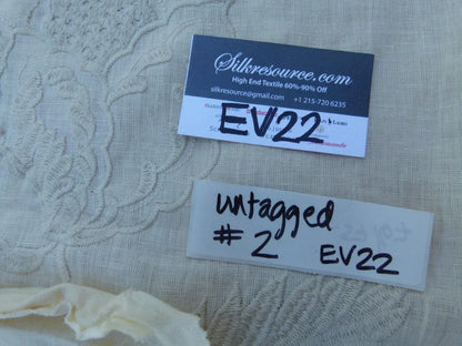 22 Ev22 Scalamandre Special Pieces 1.2y Embroidery Linen White With Flowers/leaves