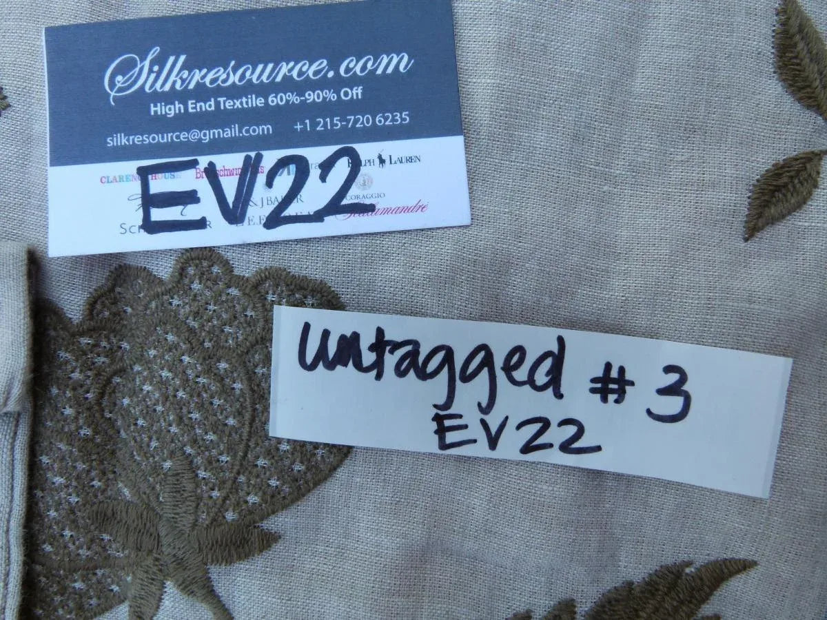 23 Ev22 Scalamandre Special Pieces Brown Flower/leafs With A White Background MSRP USD 1000+/Y