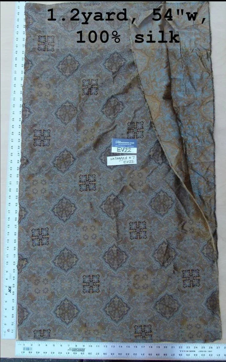 Scalamandre Medallion Silk Damask - Blue And Brown