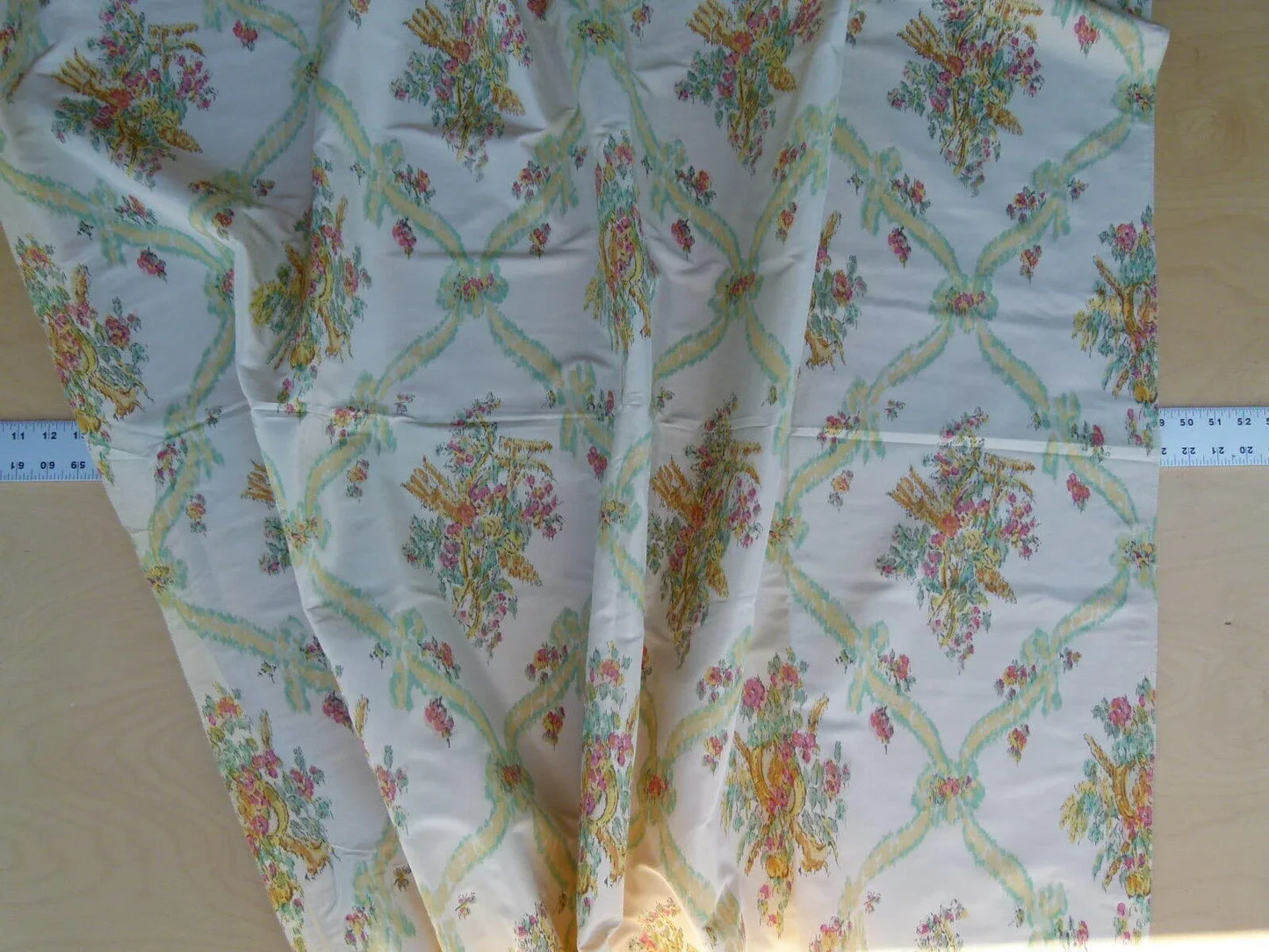 2.4 Scalamandre Pastorale Fond Creme Floral Lattice Silk Print France MSRP USD 1352/Y
