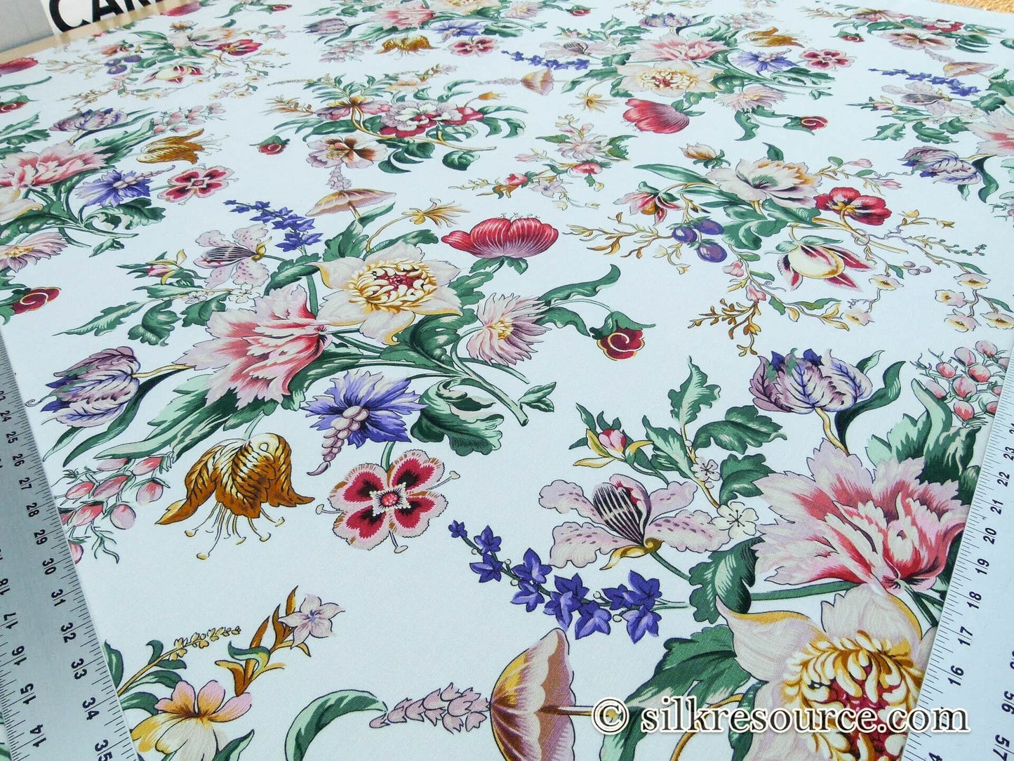 Scalamandre Les Fleurs Mysterieuses White Tulips Flowers Bouquet Printed Linen Cotton MSRP USD 404/Y By Grey Watkins