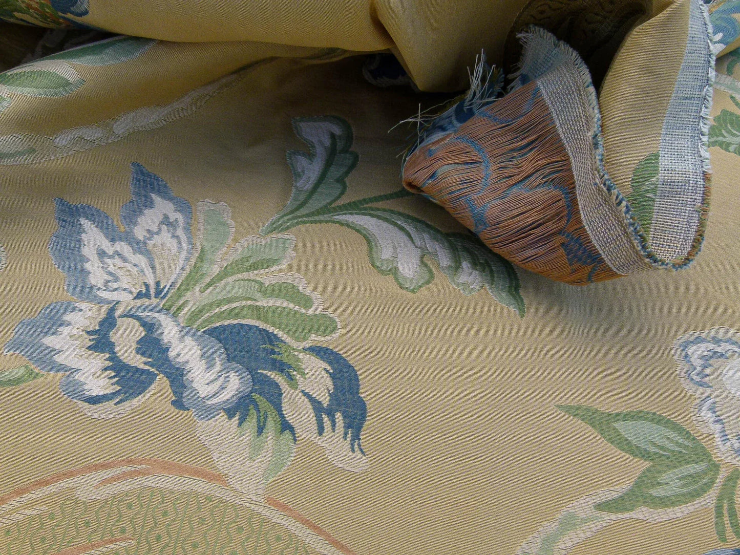 Scalamandre La Fiorentina Blue / Antique Yellow Lampases By Old World Weavers MSRP USD 456