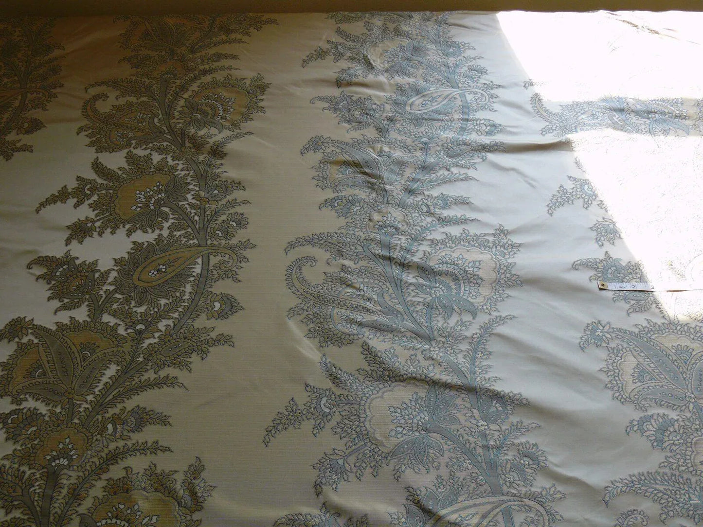 by yard 100% Silk Lampas Magnolia "canal" Blue Gold
