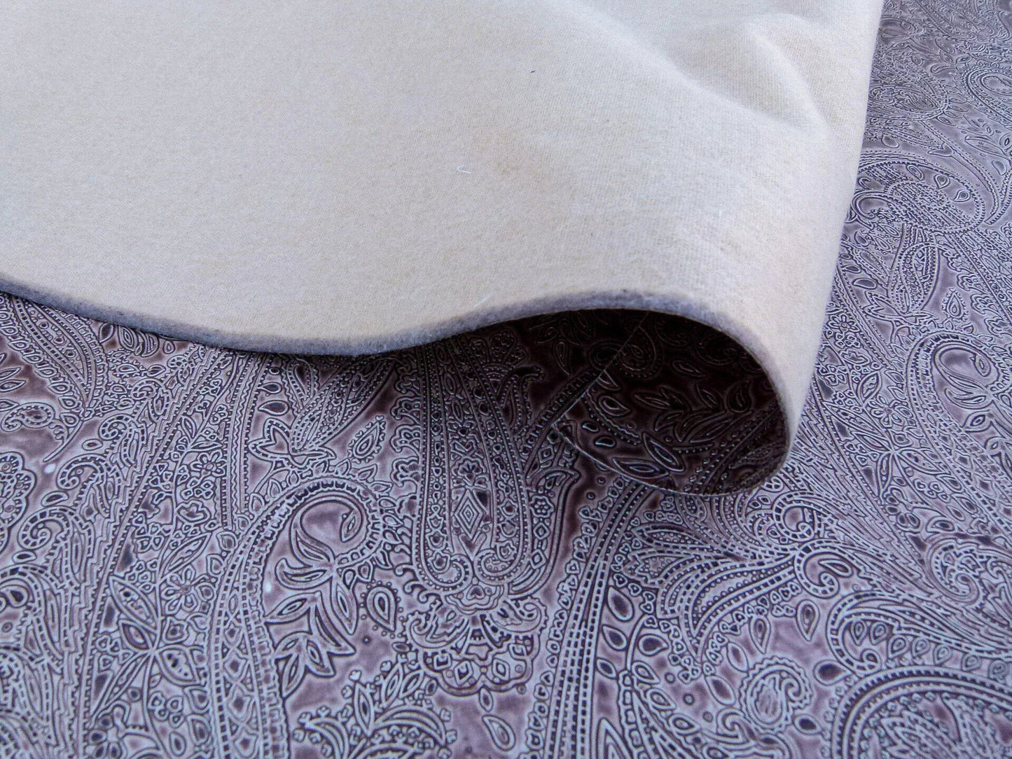 1.4Y Scalamandre Paisley Mauve MSRP USD 210