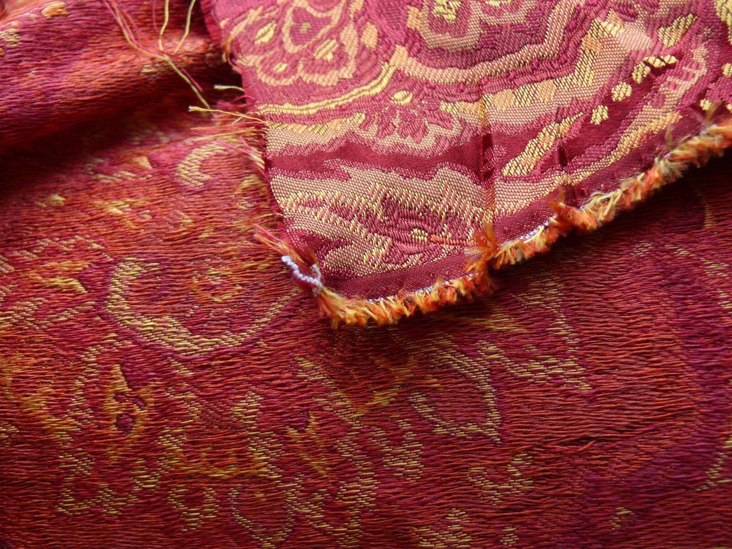 bty 100%silk Lampas Rich "claret" Red Pink &amp; Gold Kaleidoscope MSRP USD 300+/Y
