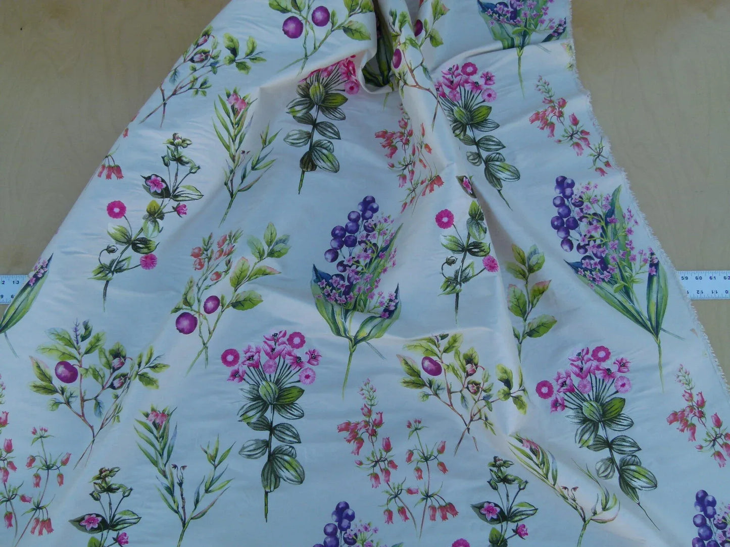 Scalamandre Flower Market Petals Floral Print Embroidery Pink Red Purple Green MSRP USD 512/y