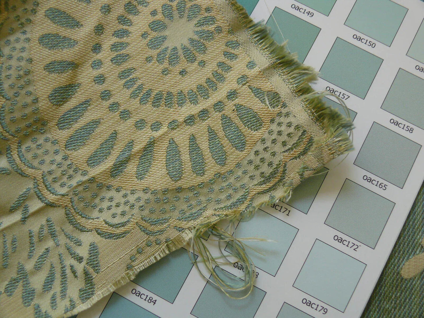 100% Silk Jacquard Retro Mum "crystal" Aqua Icy Blue Cream