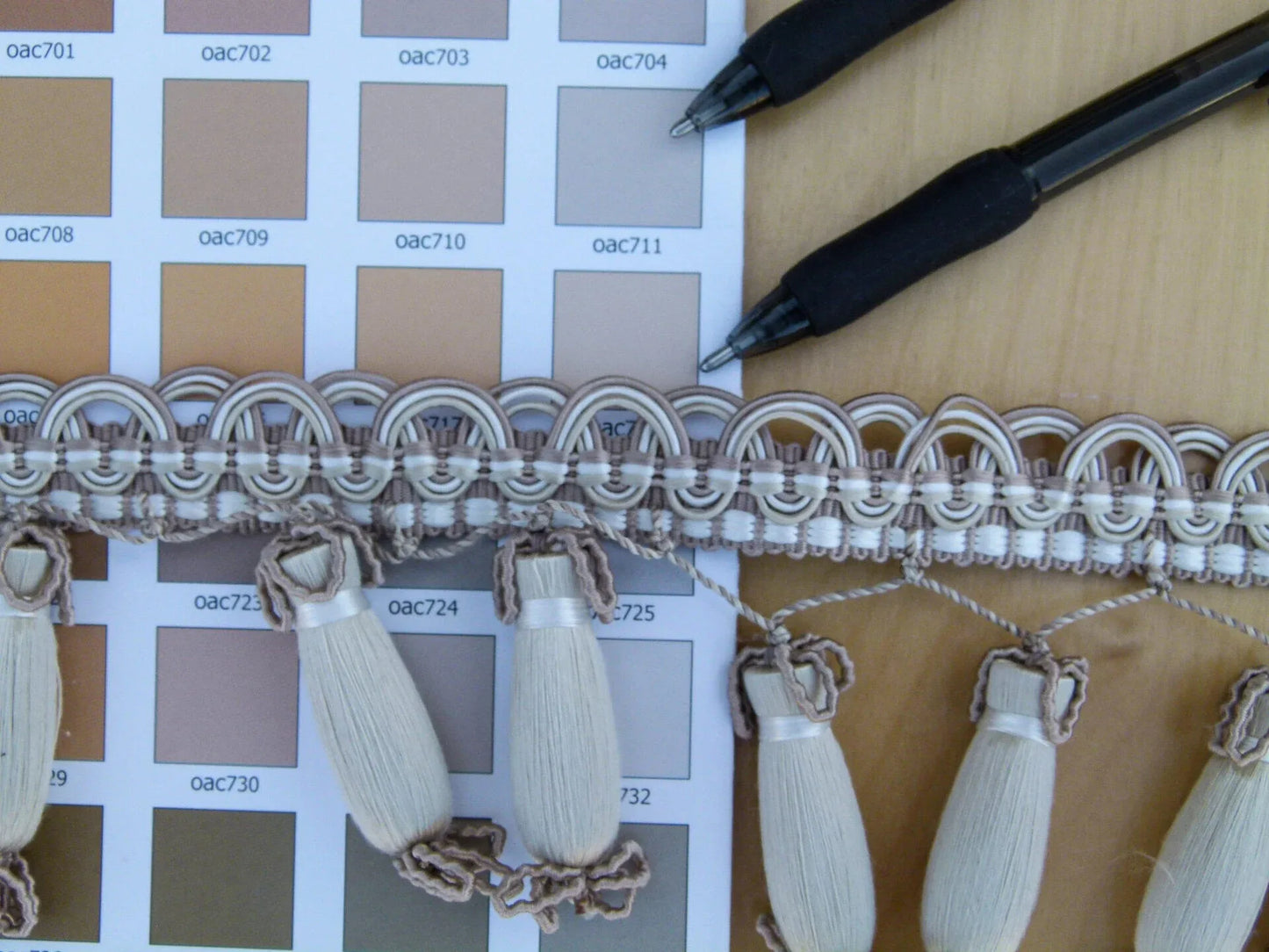 Scalamandre Hampton Court Mold Fringe Cream, Taupe, Natural Light Duty Beige MSRP USD 410