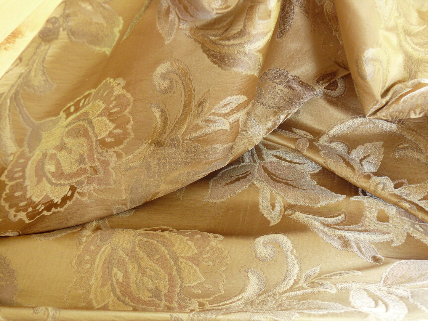 RM Coco 100% silk Lampas Gilded Paisley Lariat Cream White Gold Silver MSRP USD 267.90/Y