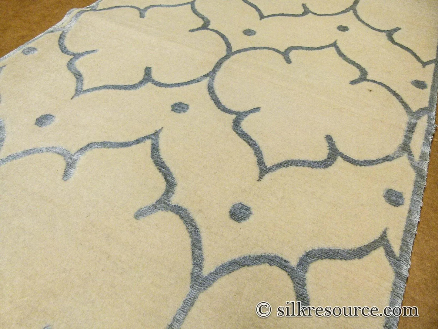 Stark Fort Valley Antique White 3x5' Hand-knotted Wool Rug Blue Antique White Modern Medallion MSRP USD 741