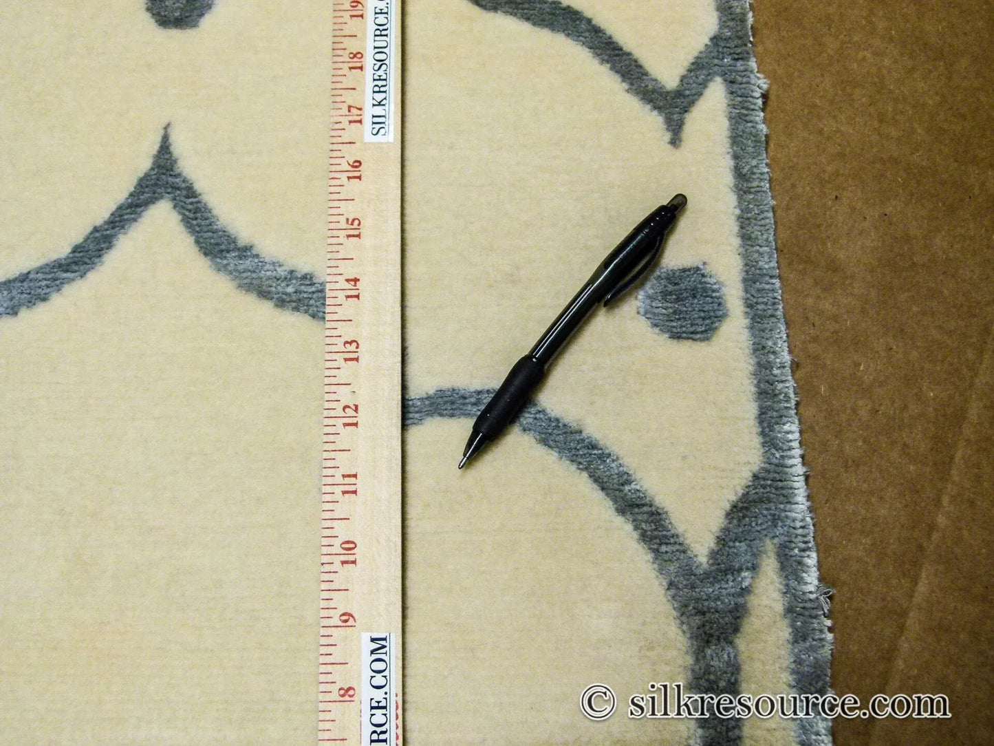 Stark Fort Valley Antique White 3x5' Hand-knotted Wool Rug Blue Antique White Modern Medallion MSRP USD 741