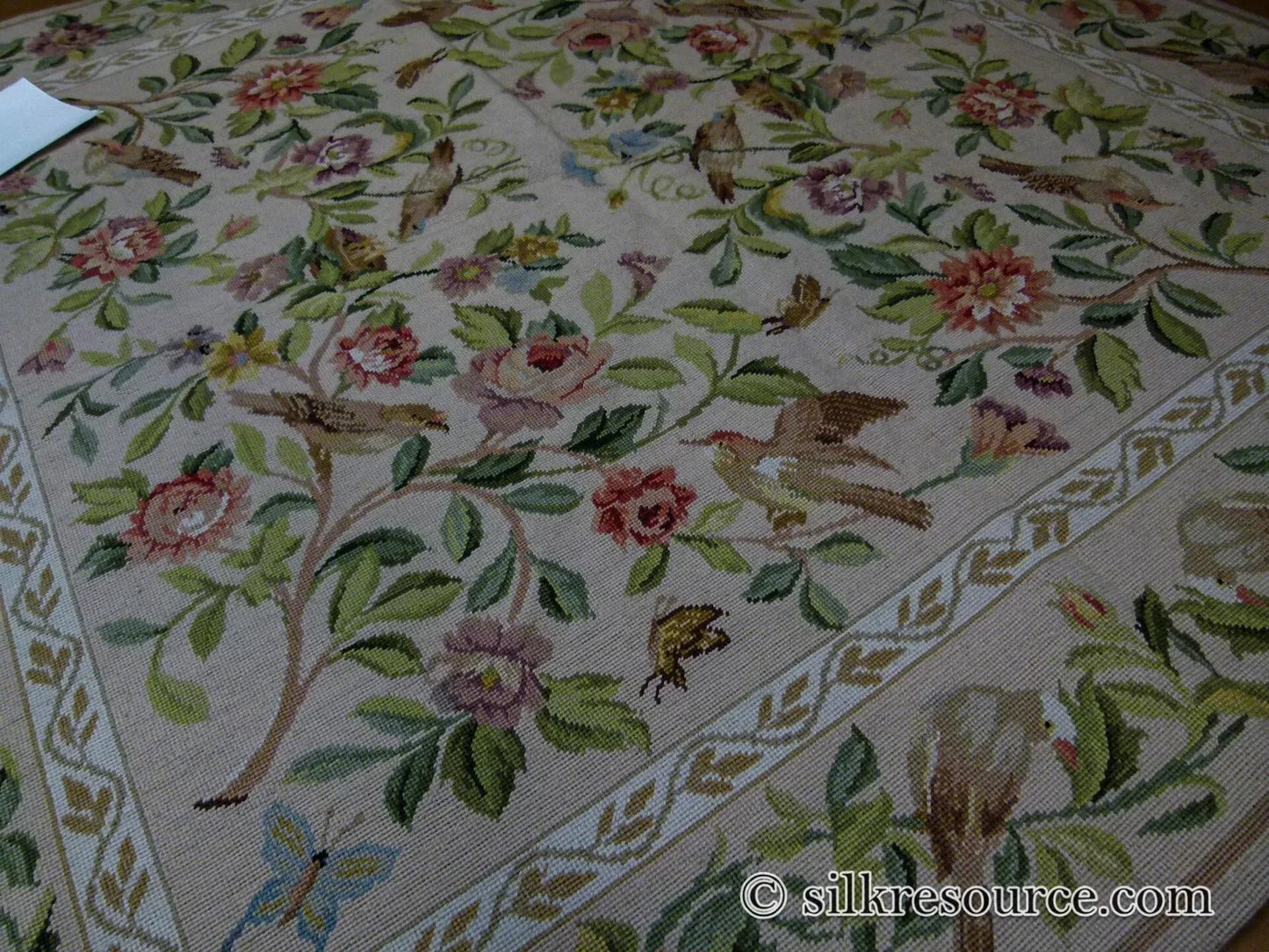 Stark Bell Gardens Tan 5x5' Flower Birds Butterfly Garland 100% Wool Rug Pink Green Yellow MSRP USD 877.50