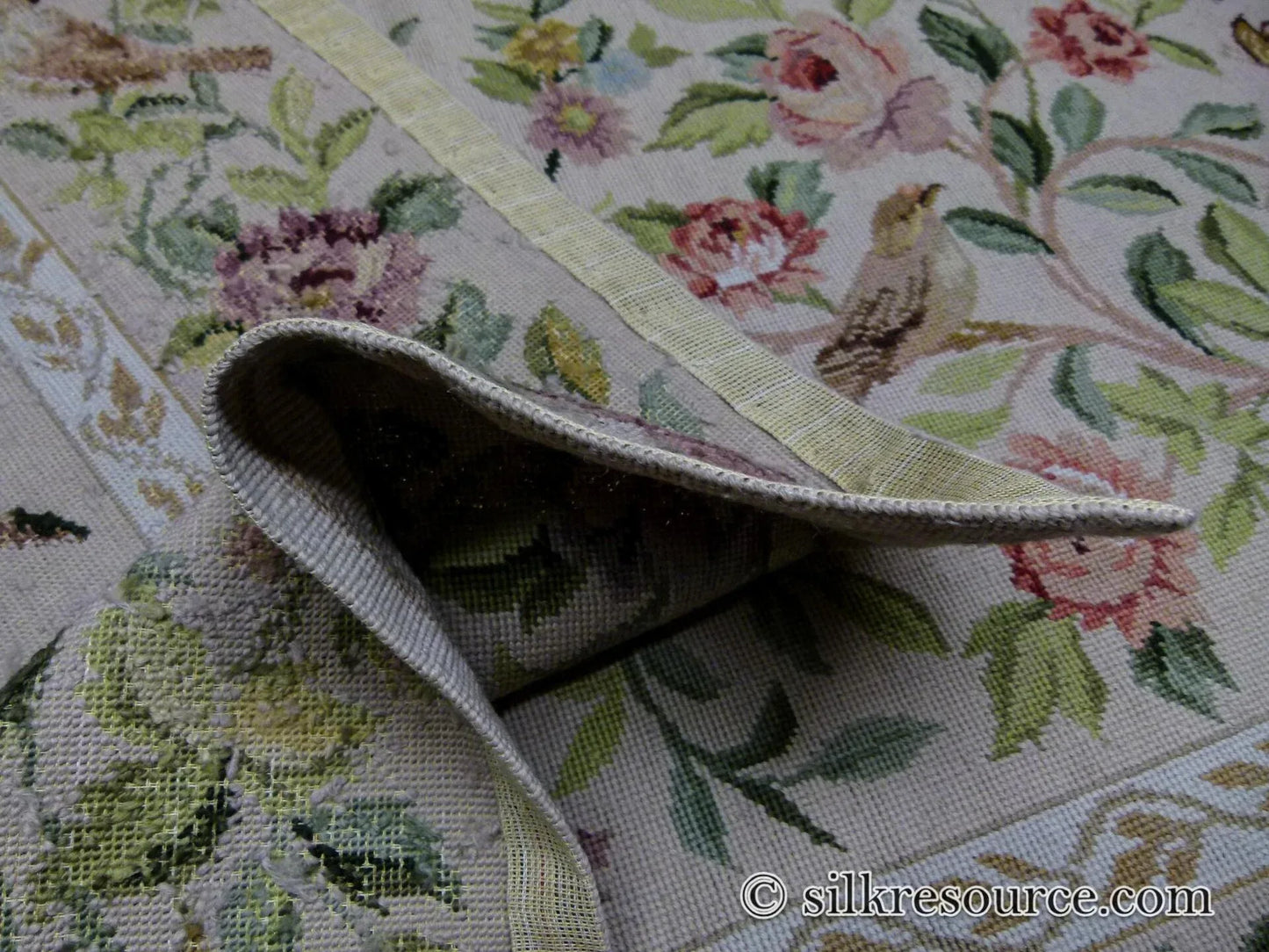 Stark Bell Gardens Tan 5x5' Flower Birds Butterfly Garland 100% Wool Rug Pink Green Yellow MSRP USD 877.50