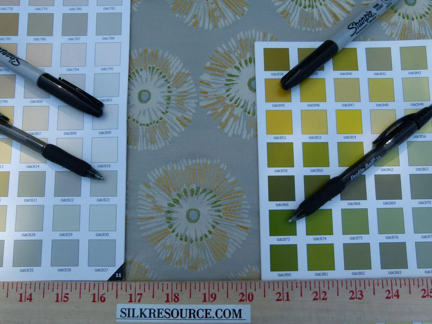 3.75 Yards Zoo Lime Green Daisy Flower On Grey Pale Blue 100% Silk