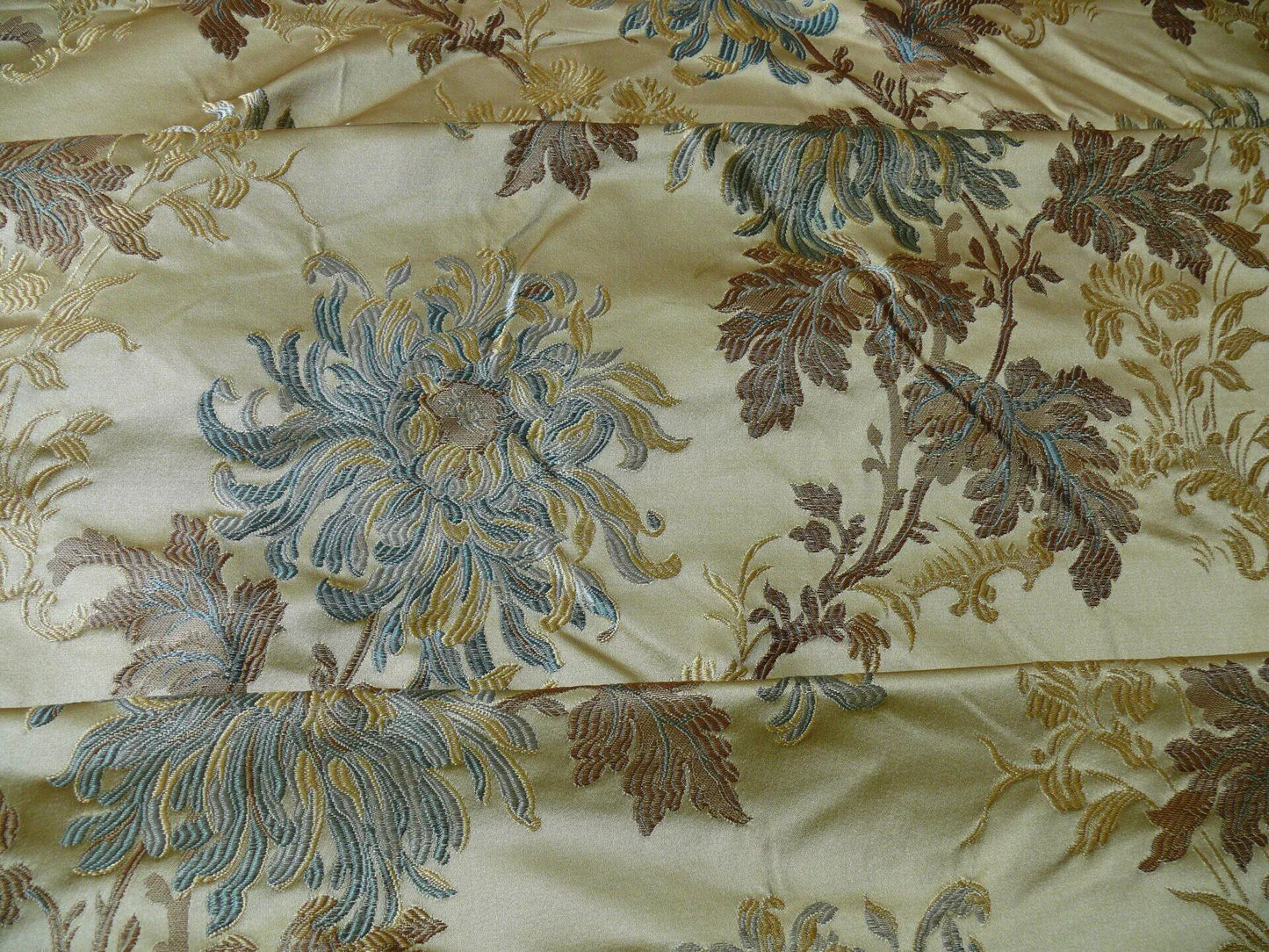 100% Silk Lampas Realistic Stemmed Chrysanthemums “Spa” Gold