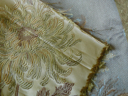 100% Silk Lampas Realistic Stemmed Chrysanthemums “Spa” Gold