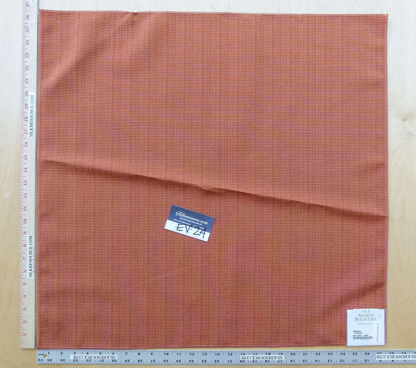 22 EV24 27"x27" Square Scalamandre Texture Plain Orange Stripe