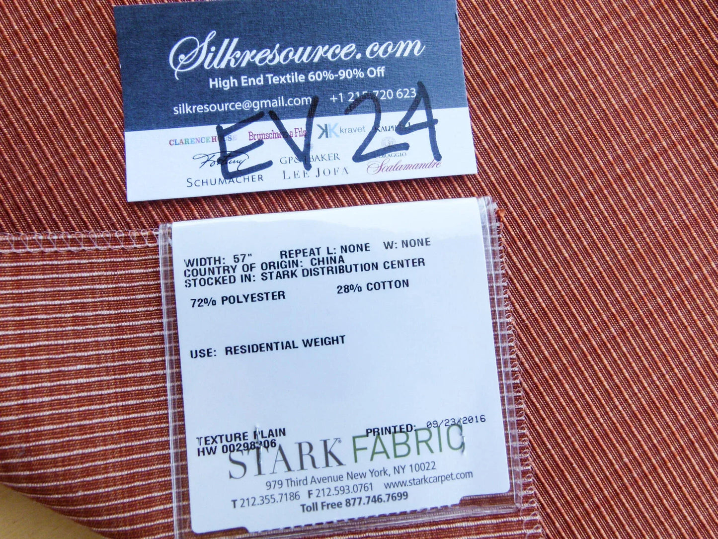 22 EV24 27"x27" Square Scalamandre Texture Plain Orange Stripe