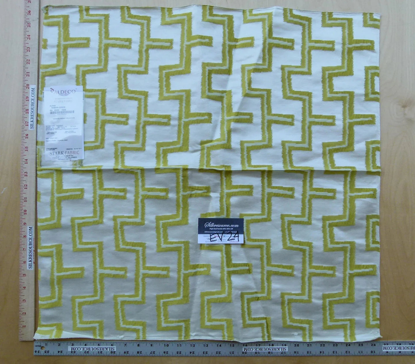 27 EV24 26"x25" Square Scalamandre ALOHA BANANA GREEN Contemporary  Geometric