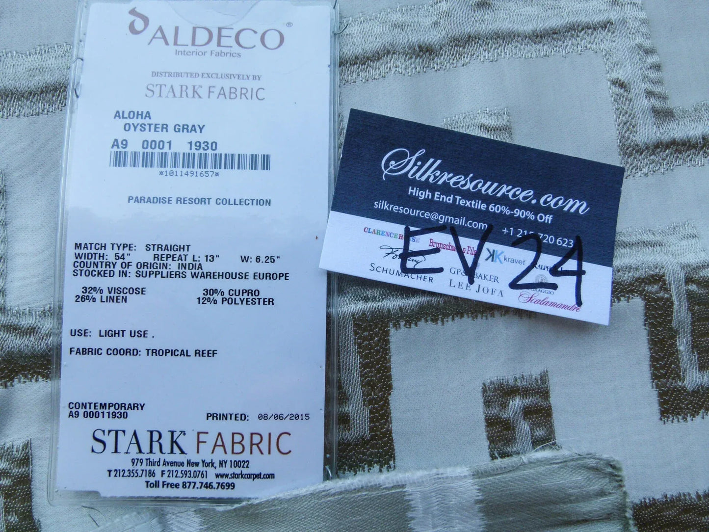 28 EV24 26"x26" Square Scalamandre ALOHA OYSTER GRAY Contemporary  Geometric