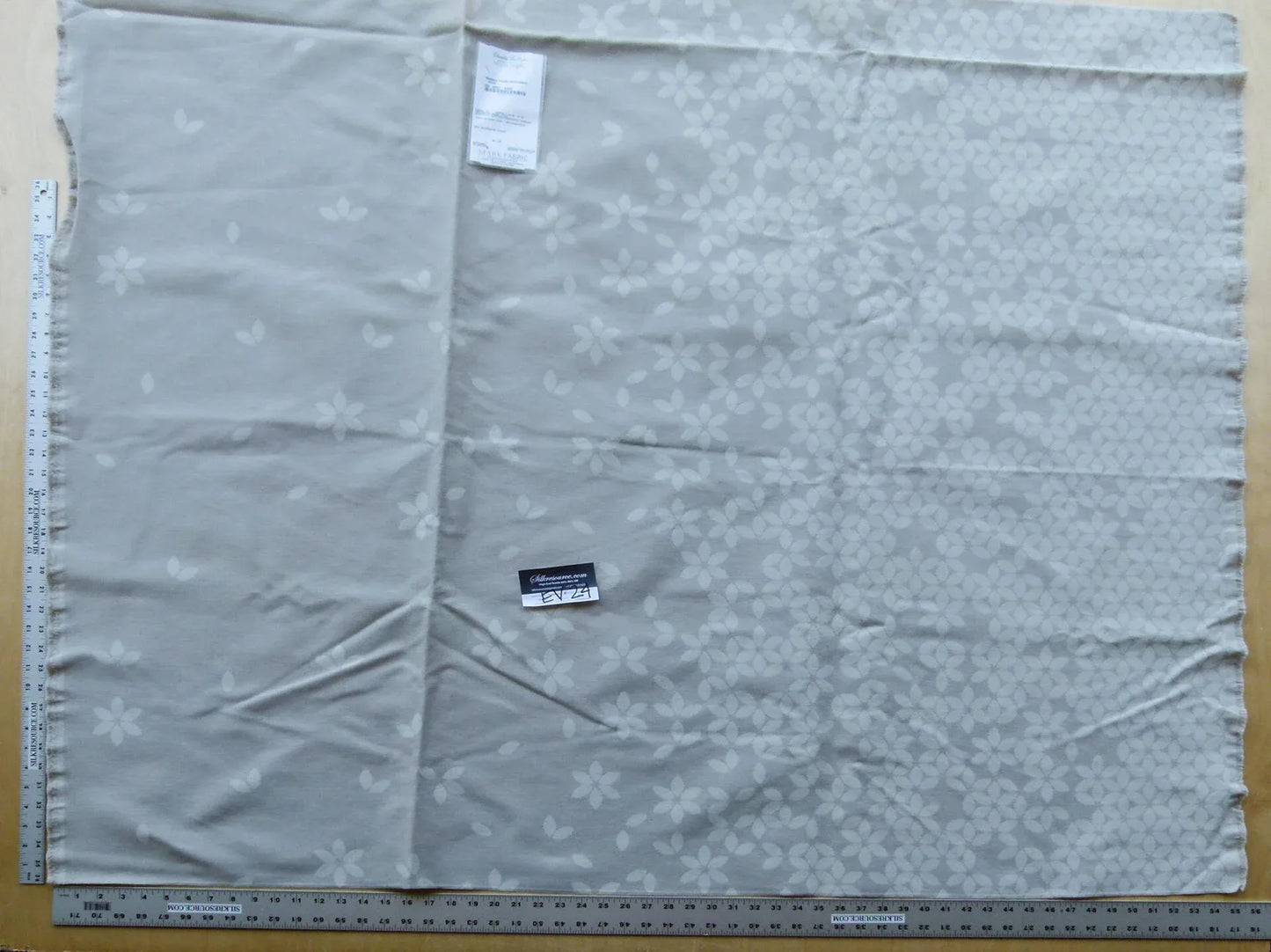 37 EV24 1.2 yard x55"Wide Scalamandre Sonnen Pause Reversible Ivory Floral Geometric MSRP USD258