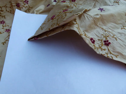 4 EV27 1.4yrd x 46"wide  Scalamandre AMARESH Clematis Silk Embroidery Gold