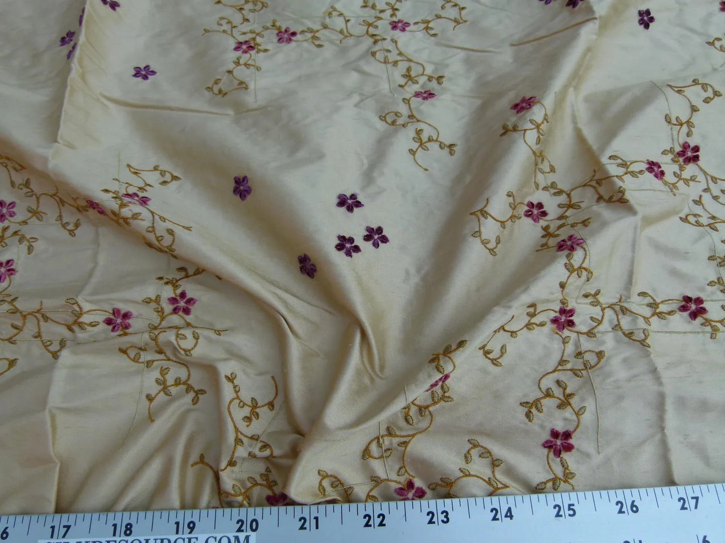 4 EV27 1.4yrd x 46"wide  Scalamandre AMARESH Clematis Silk Embroidery Gold