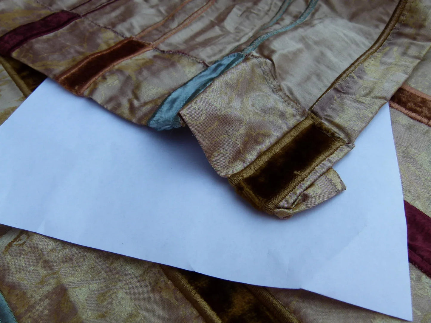 5 EV27 33" x 50"wide Scalamandre LORENZA Madeira on Bisque Silk Multi Velvet Stripe Beige Historical MSRP USD 300+/yard