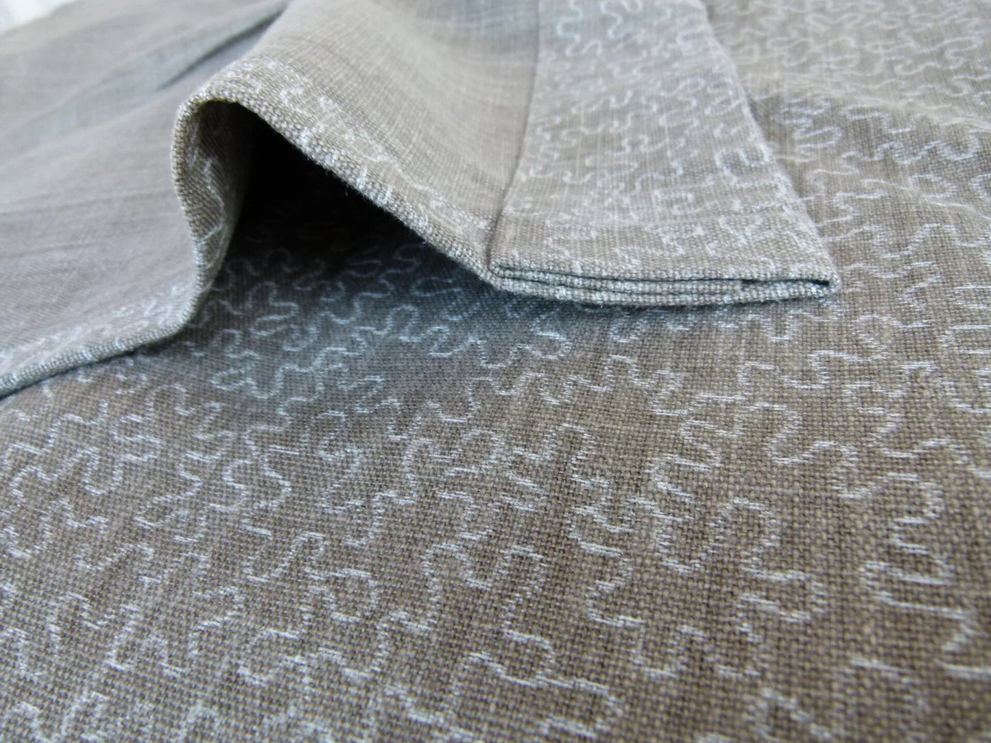 8 EV27 2.3yd x 55" wide  Scalamandre SQUIGGLE TAUPE Beige Linen Abstract MSRP USD186