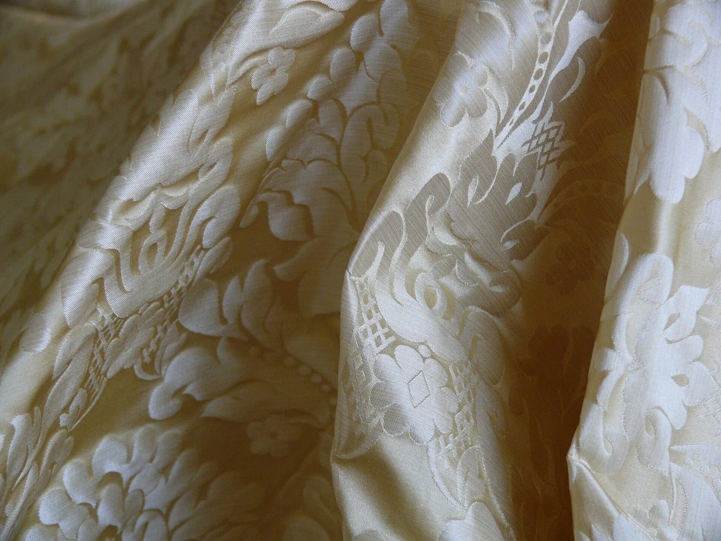 100% Silk Damask Veranda Classic Renaissance Lotus Flax Ivory Cream White By Yard