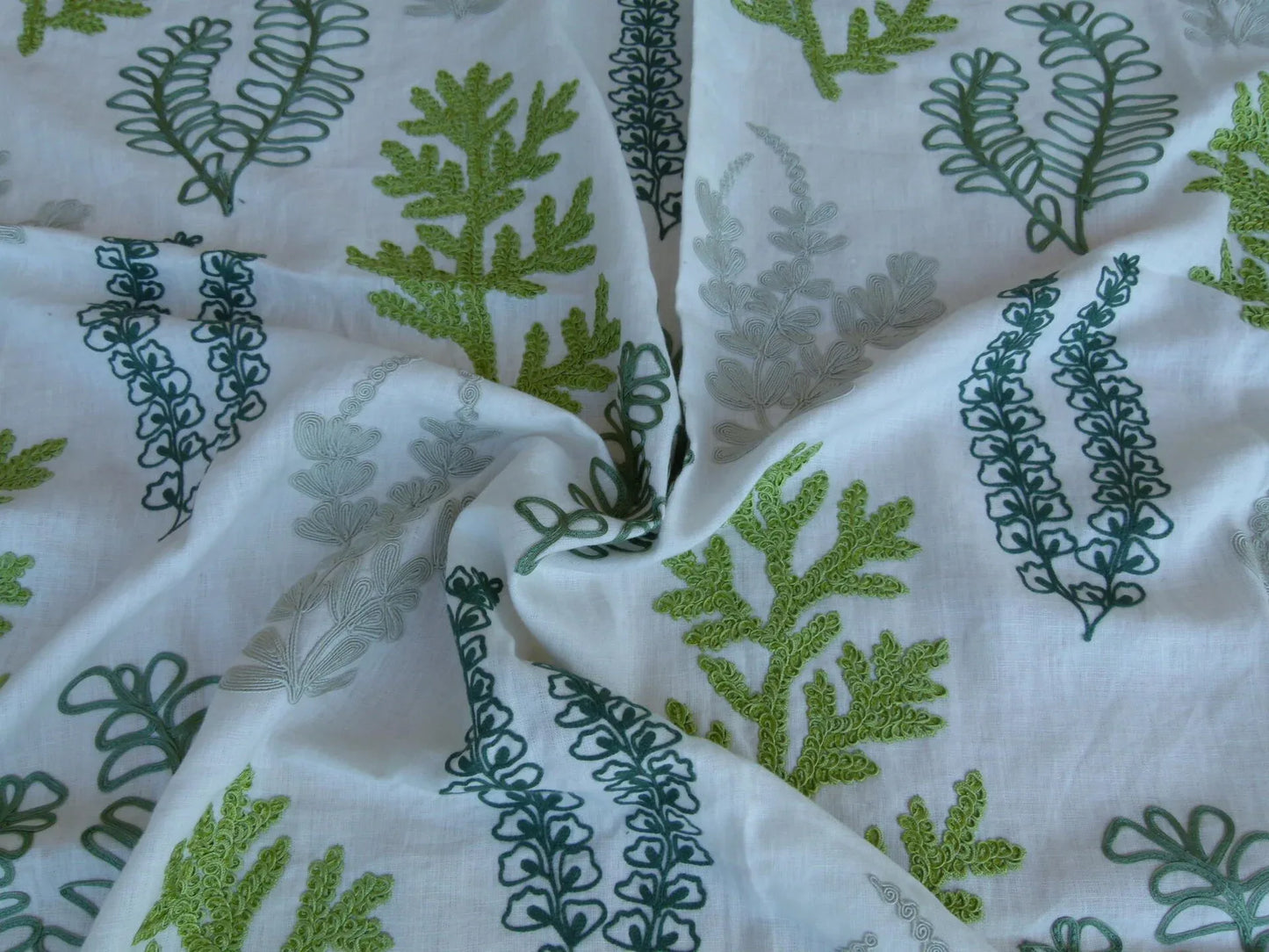 26 EV27 1.4yd x 56″wide Scalamandre Harbor Green Seaweeds Ocean Plants Coral Reef Embroidery Linen MSRP USD 288